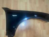 Vand aripa BMW X3 avariata foarte putin
