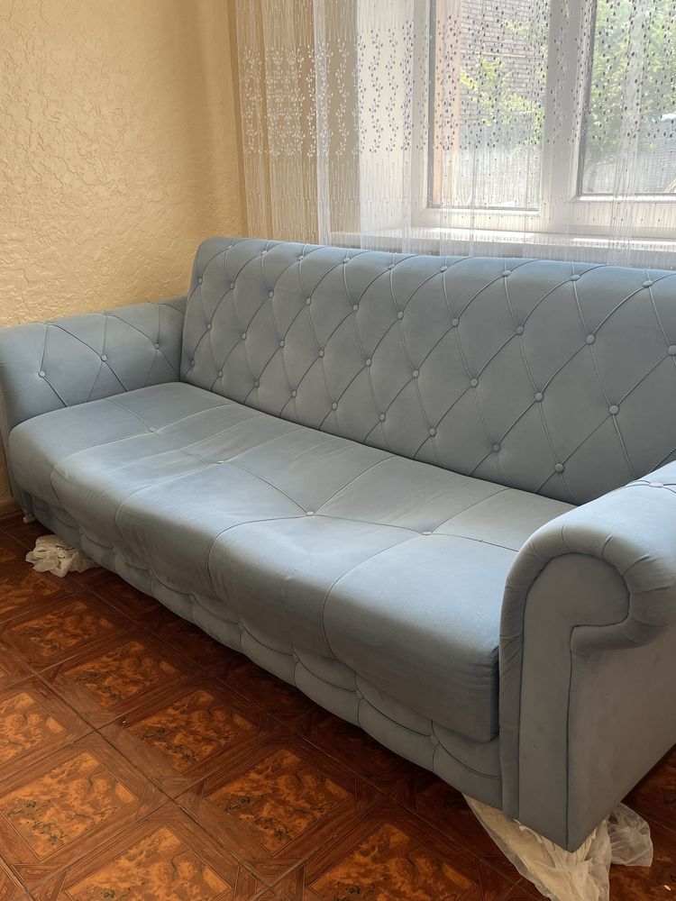 Продам хороший диван