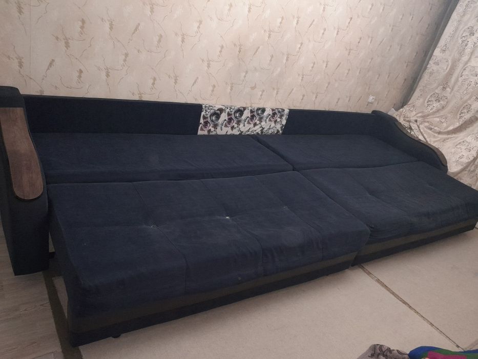 Диван раскладывающий