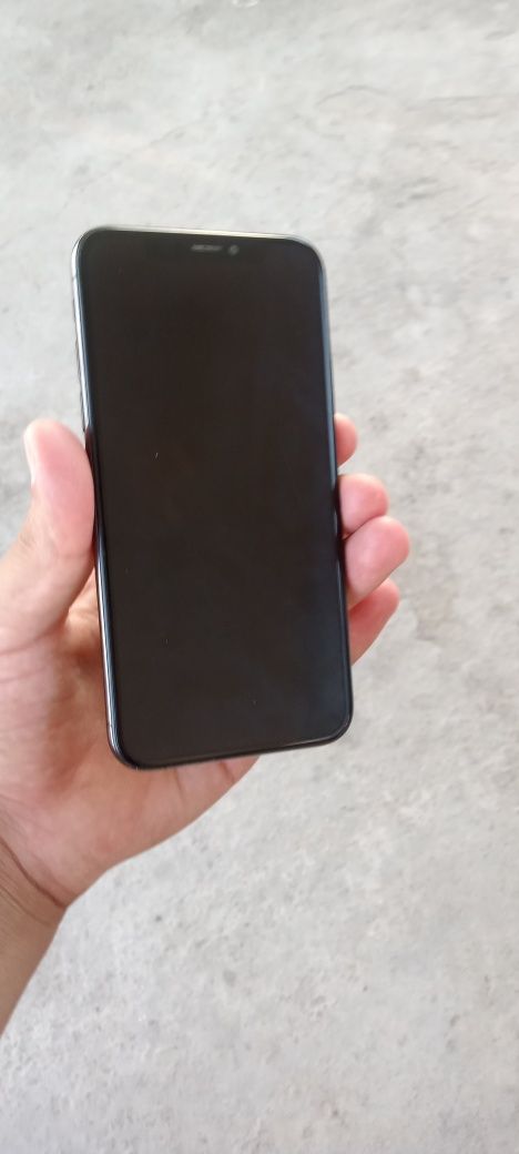 iPhone Xs 64gb 77yemkost
