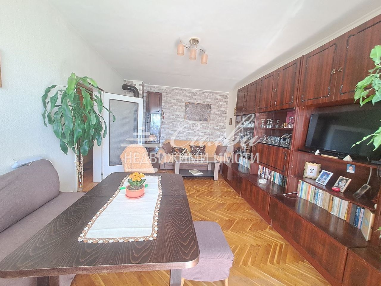 Продава се Тристаен апартамент в Шумен, Добруджански - 76 кв.м за 1974 €/кв.м - Снимка #5