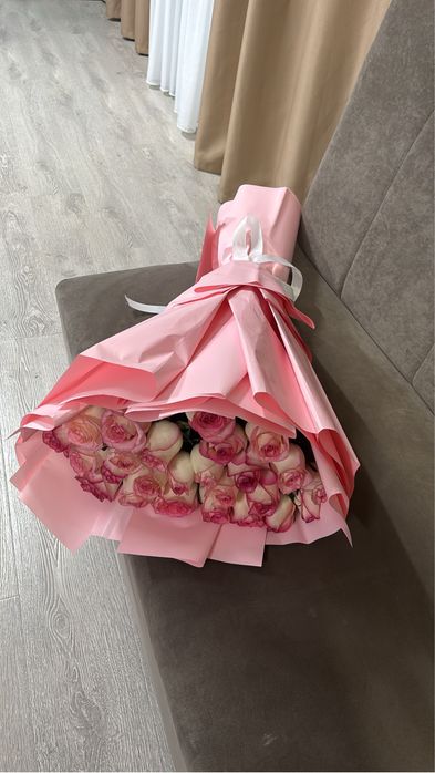 Цветы. Розовые розы. Букет Свежые 10000. Метровые