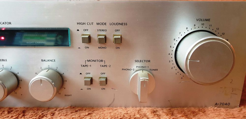 Onkyo A-7040 statie 2X85W pe 4 Ohm