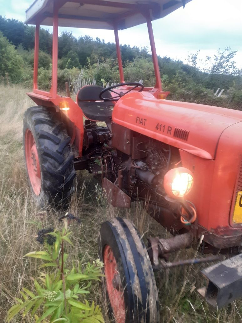 Tractor Fiat R 411