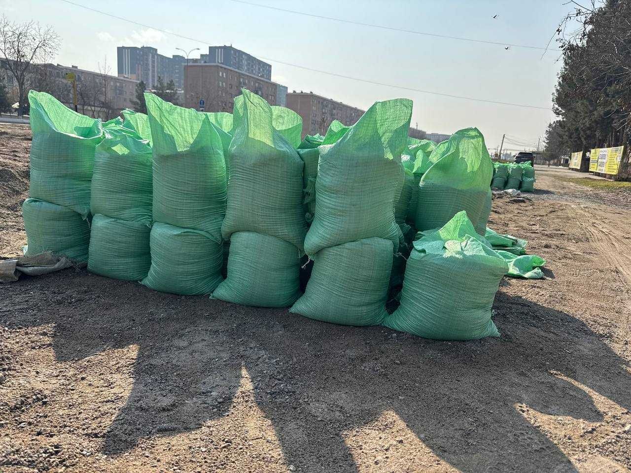 Глена В мешках Песок Кленец Шебен  Klenes Sheben Qum Tuproq qopda