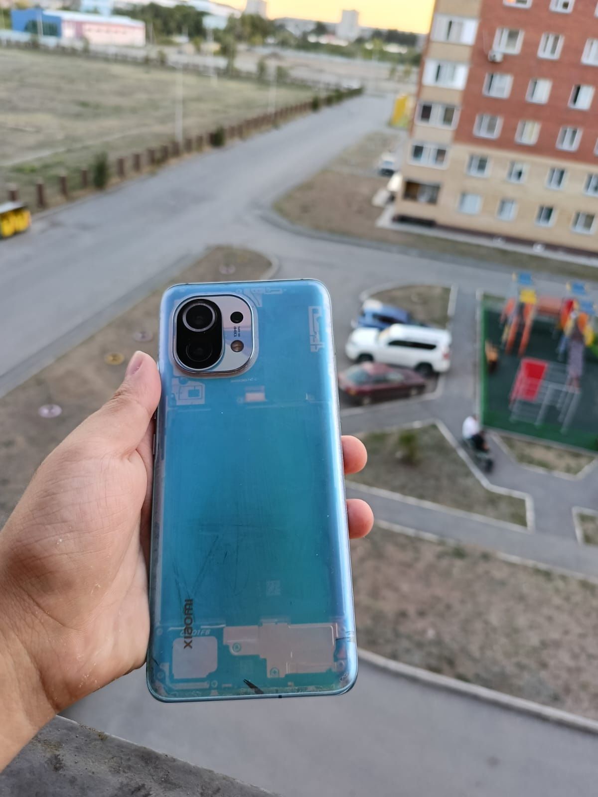 Продам Xiaomi mi 11 (12/256)