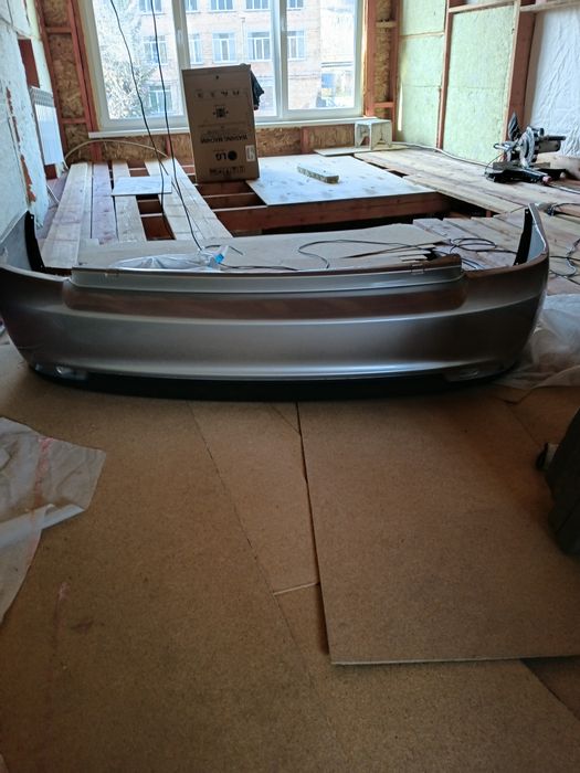 Продам задний бампер на приора седан