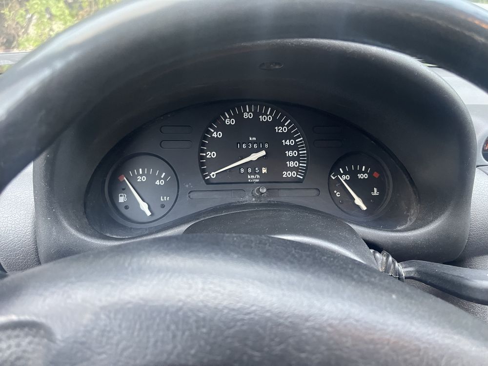 Продавам Opel Corsa D