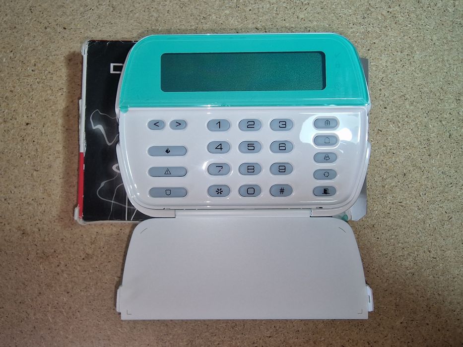 Tastatură DSC PK5501E1 PowerSeries nouă, sigilată în cutie
