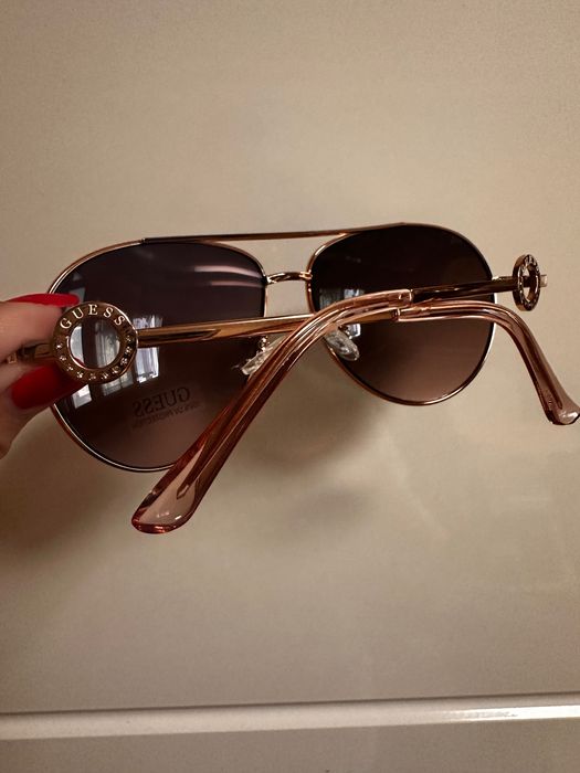 Дамски слънчеви очила Guess