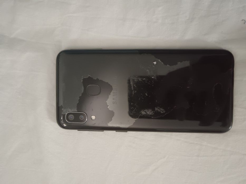 Vand 2 telefoane A20