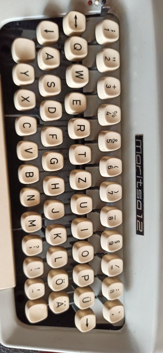 Пишеща машина на латиница