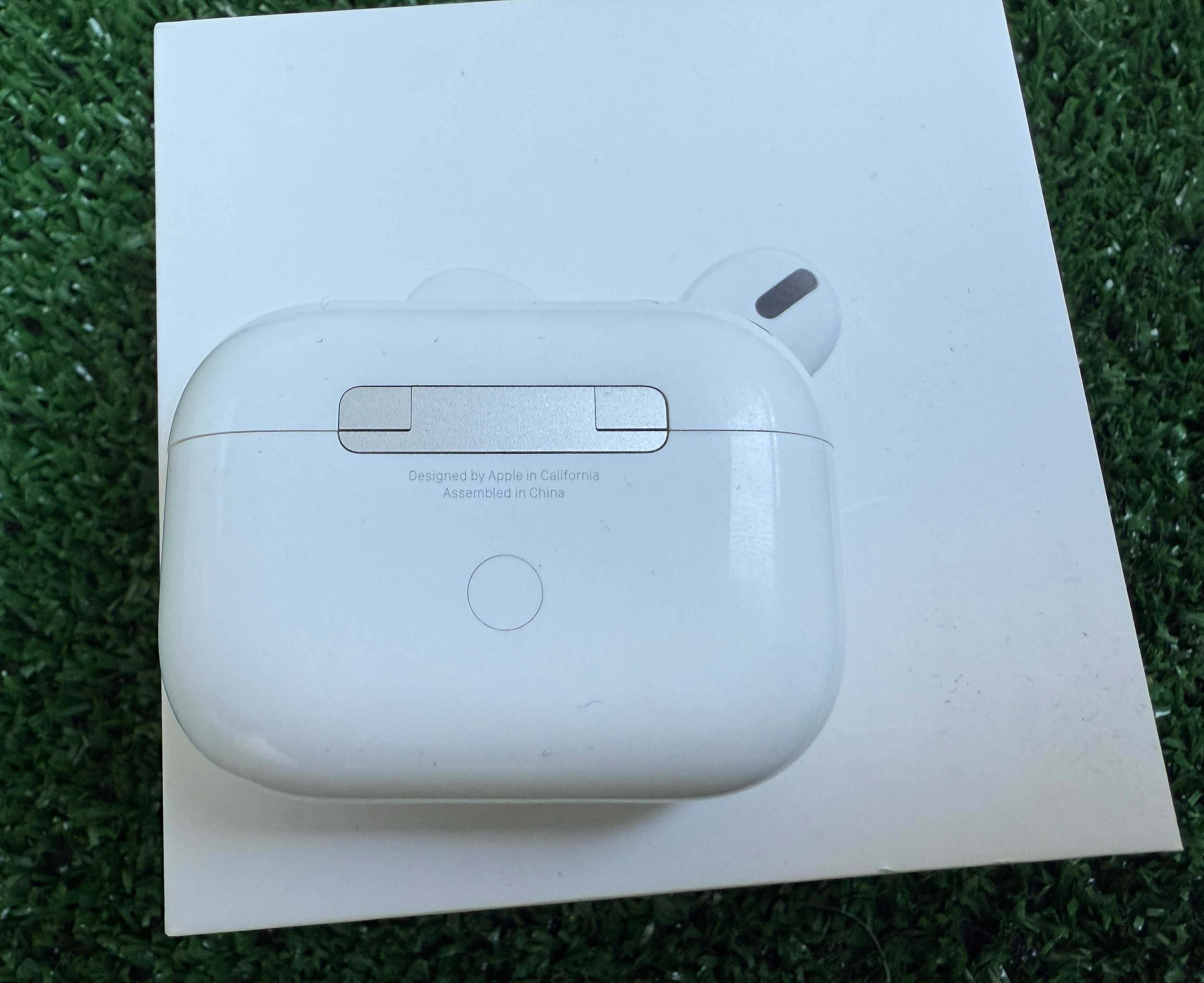 Apple AirPods Pro 1st Gen