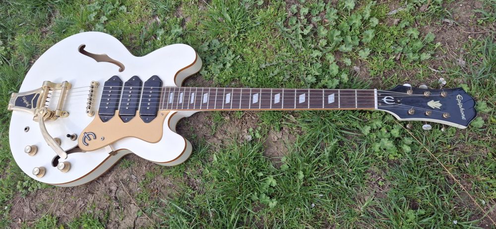 Chitară electrică Epiphone semihollow