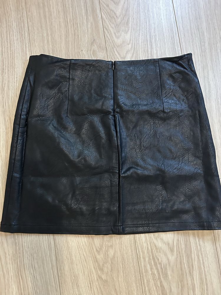 Fusta piele Zara