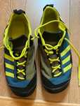 Vand incaltaminte Adidas barbati