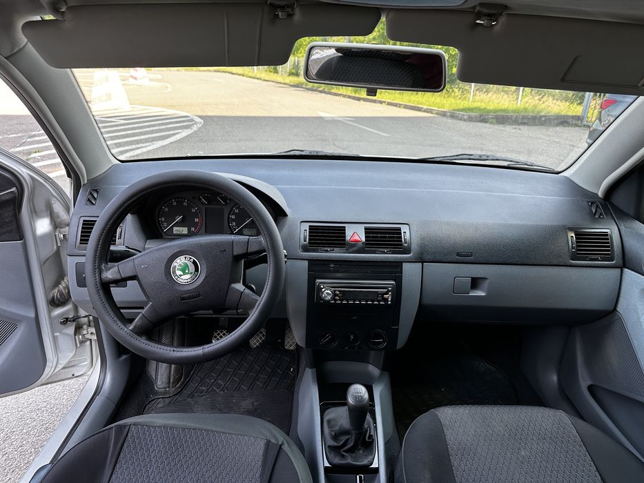 Skoda Fabia 2004 benzina 1.4 Mpi ! Impecabila