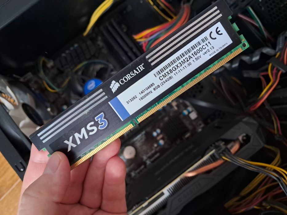 Memorie RAM Corsair XMS3, DDR 3, 32GB (8x4)