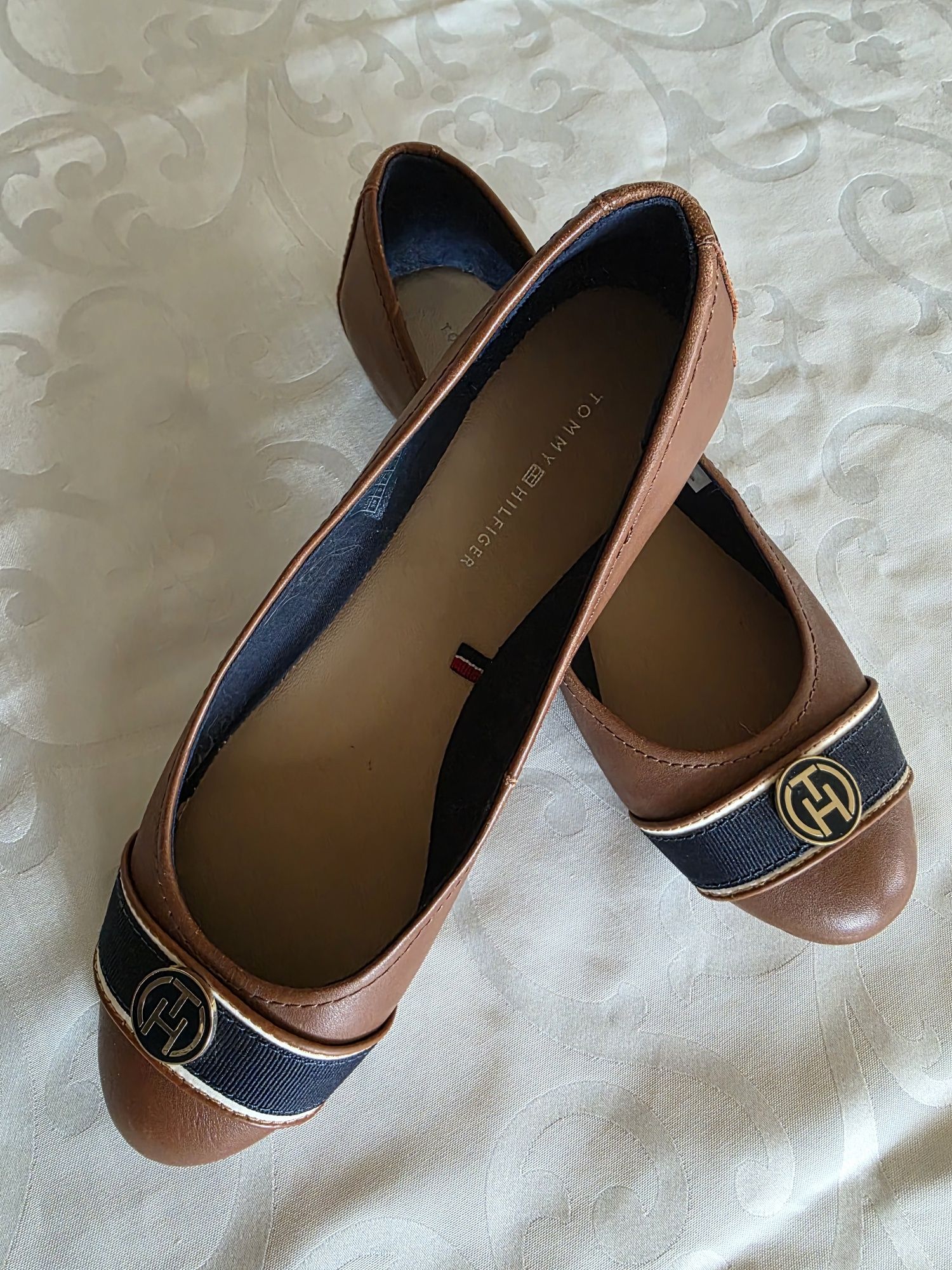 Tommy Hilfiger дамски обувки