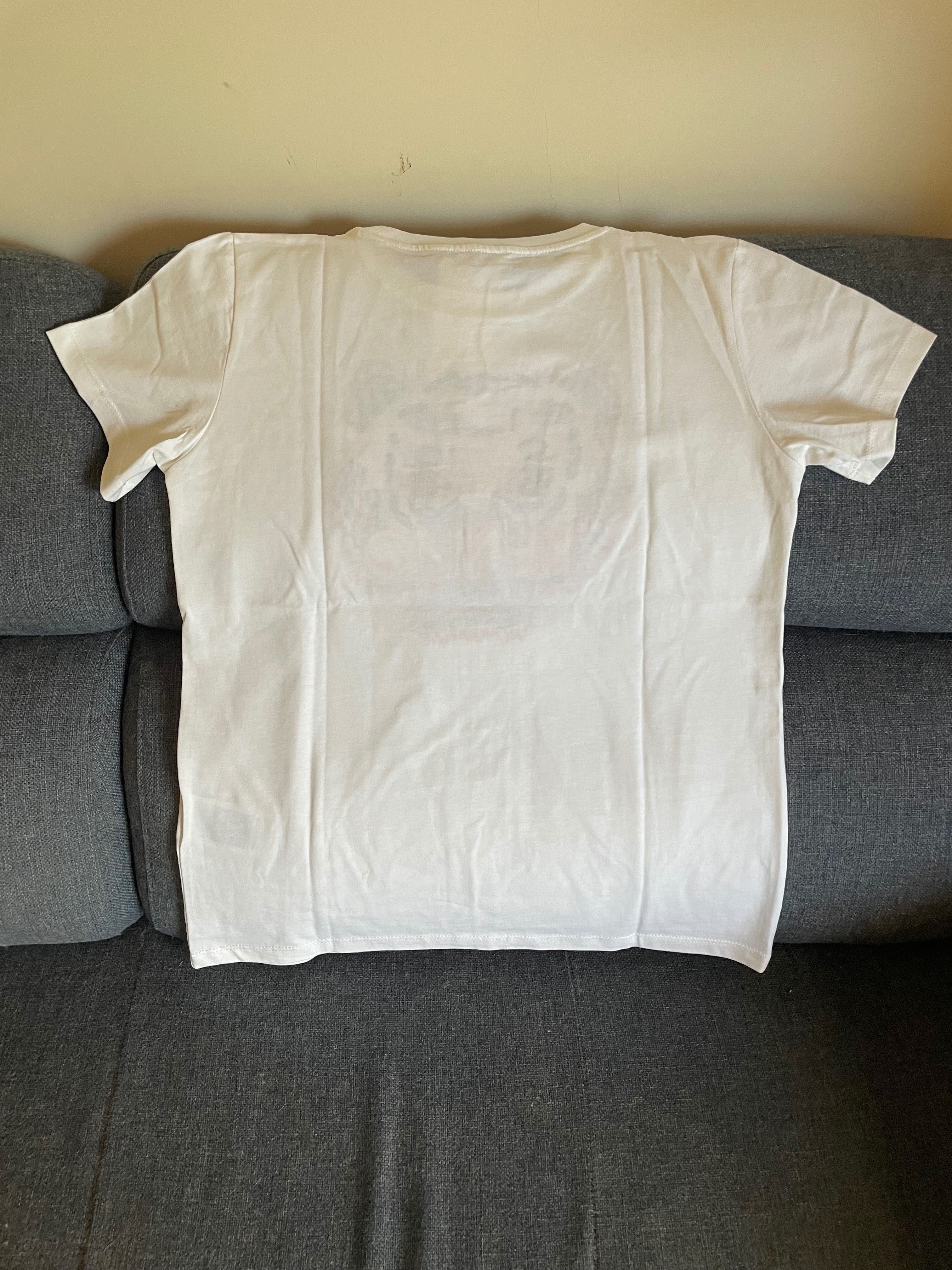 Мъжки и дамски тениски на Loewe,Kenzo,Ami,Off White и други