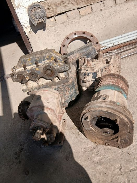 Redekturlar sotiladi