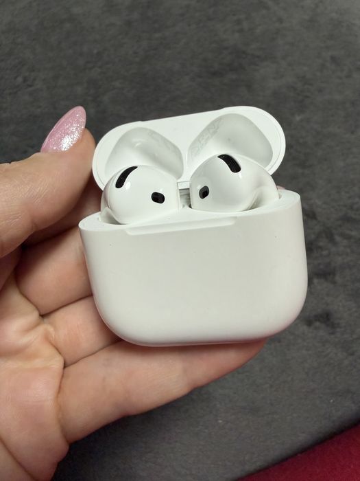 Слушалки AirPods