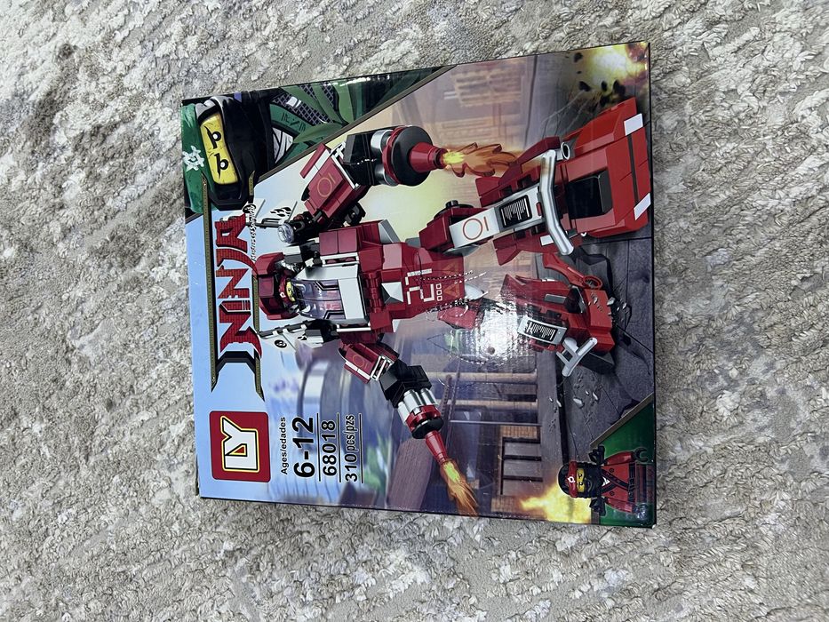 Продаю крутой набор конструктора Lego. 310 деталей