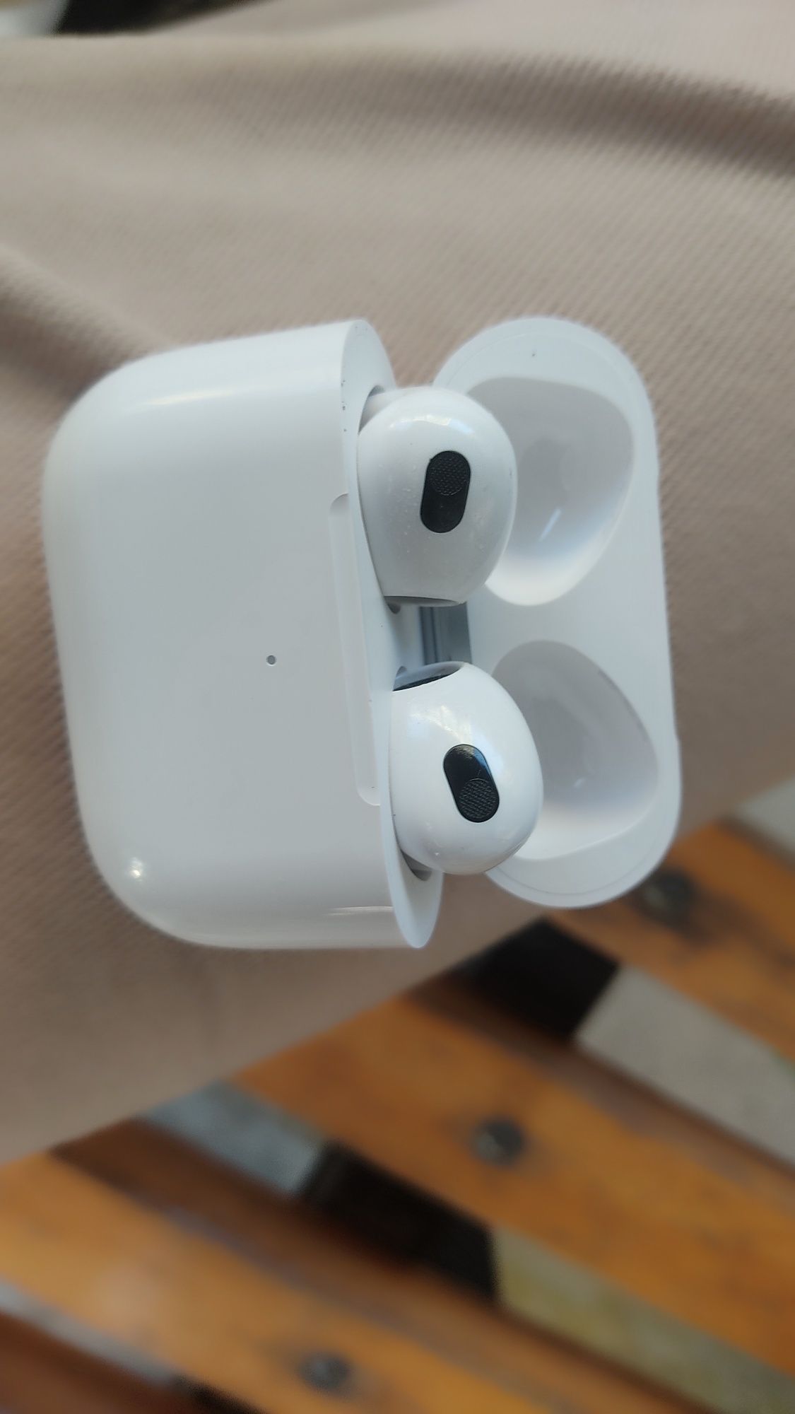 AiRPods 3 (коробки и документов нету)