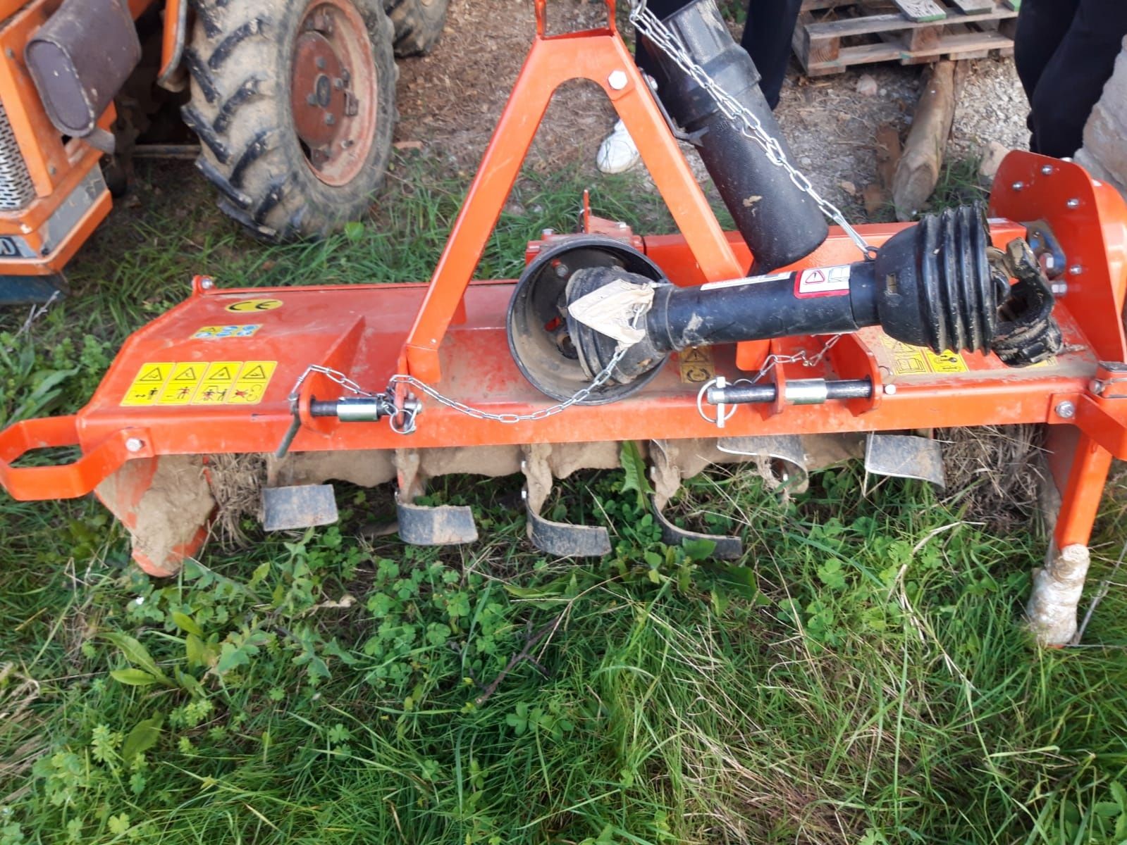 Vând tractor Antonio Carraro