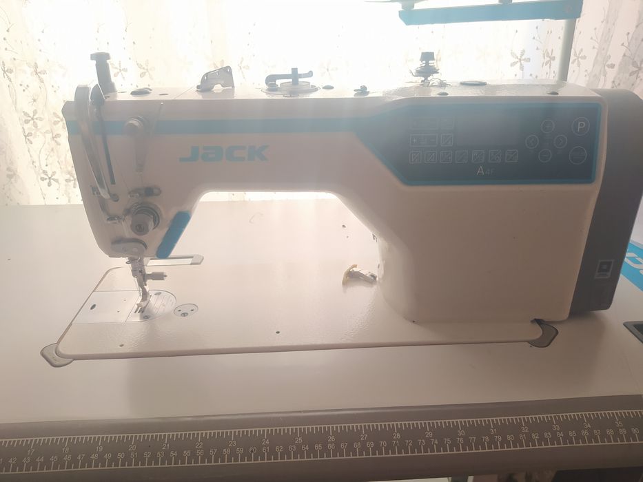 Jack mashina sotiladi 10millioʻn ikkalasi