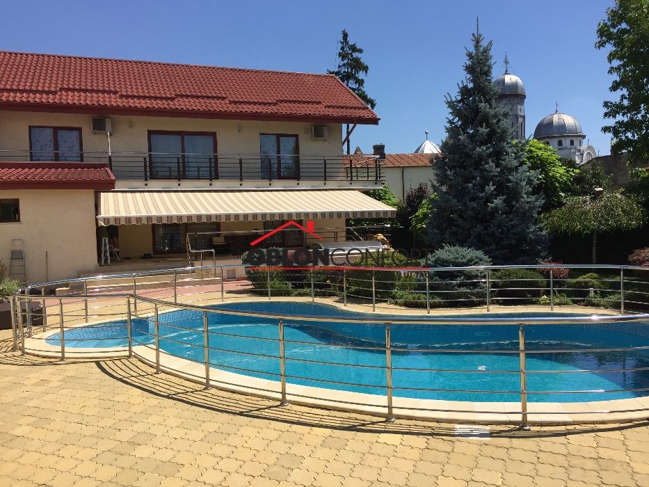 Copertine retractabile cu brate