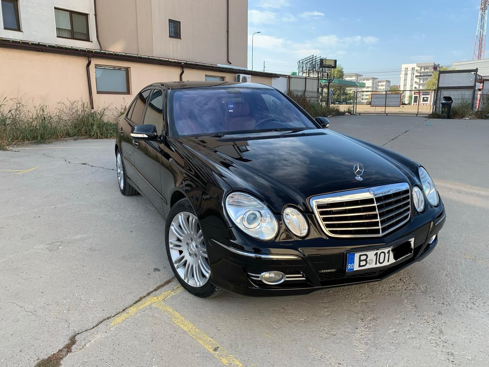 URGENT!!!Mercedes Benz E class w211 4 Matic (trapă)