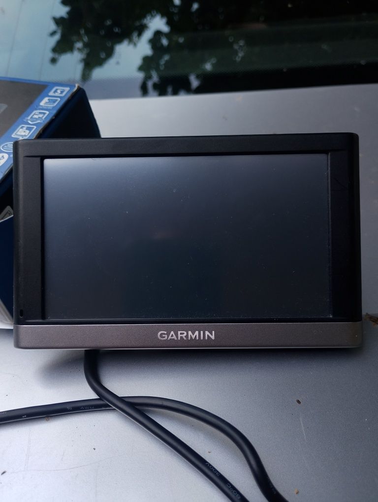 5 инча Bluetooth навигация Garmin Nuvi 2598 LMTD карти Европа и Българ