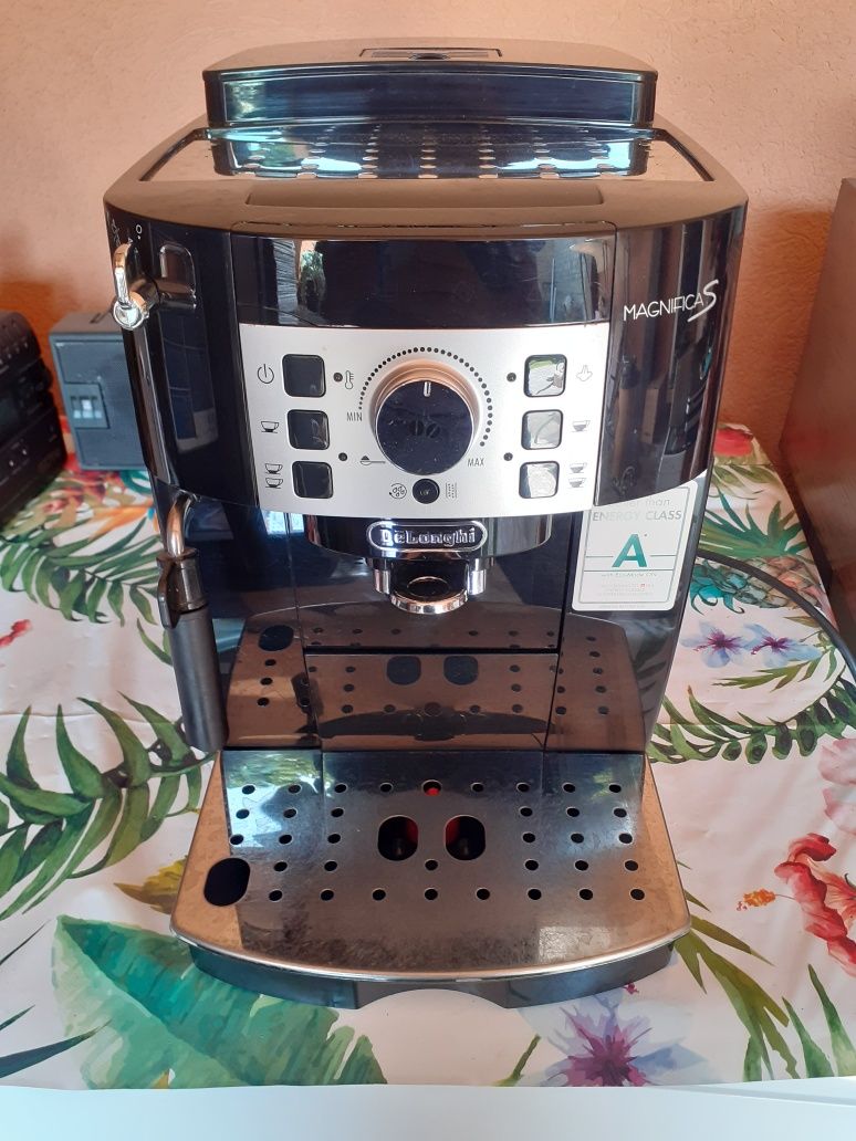 Delonghi eco MAGNIFICA  S