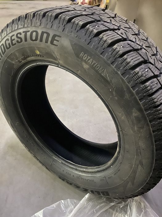 195/65/15 зима откатала сезон bridjstone blizak, без грыж без жгутов,