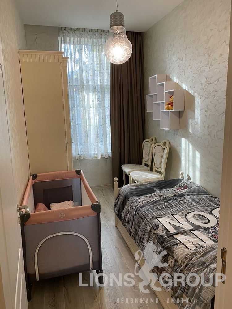 Дава се под наем Тристаен апартамент в Варна, Център - 75 кв.м за 765 € - Снимка #5