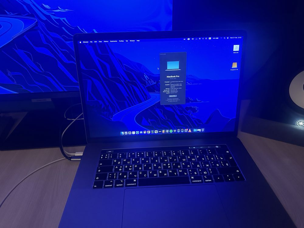 Macbook Pro 15 2018 i7 16gb Ram Radeon 555x