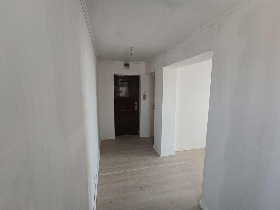 Vând apartament cu 3 camere, tip Z, str. Borsecului, Oradea