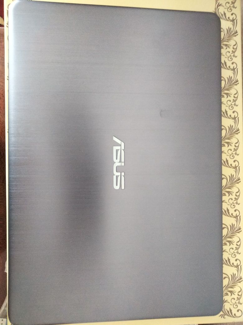 Продам ноутбук ASUS