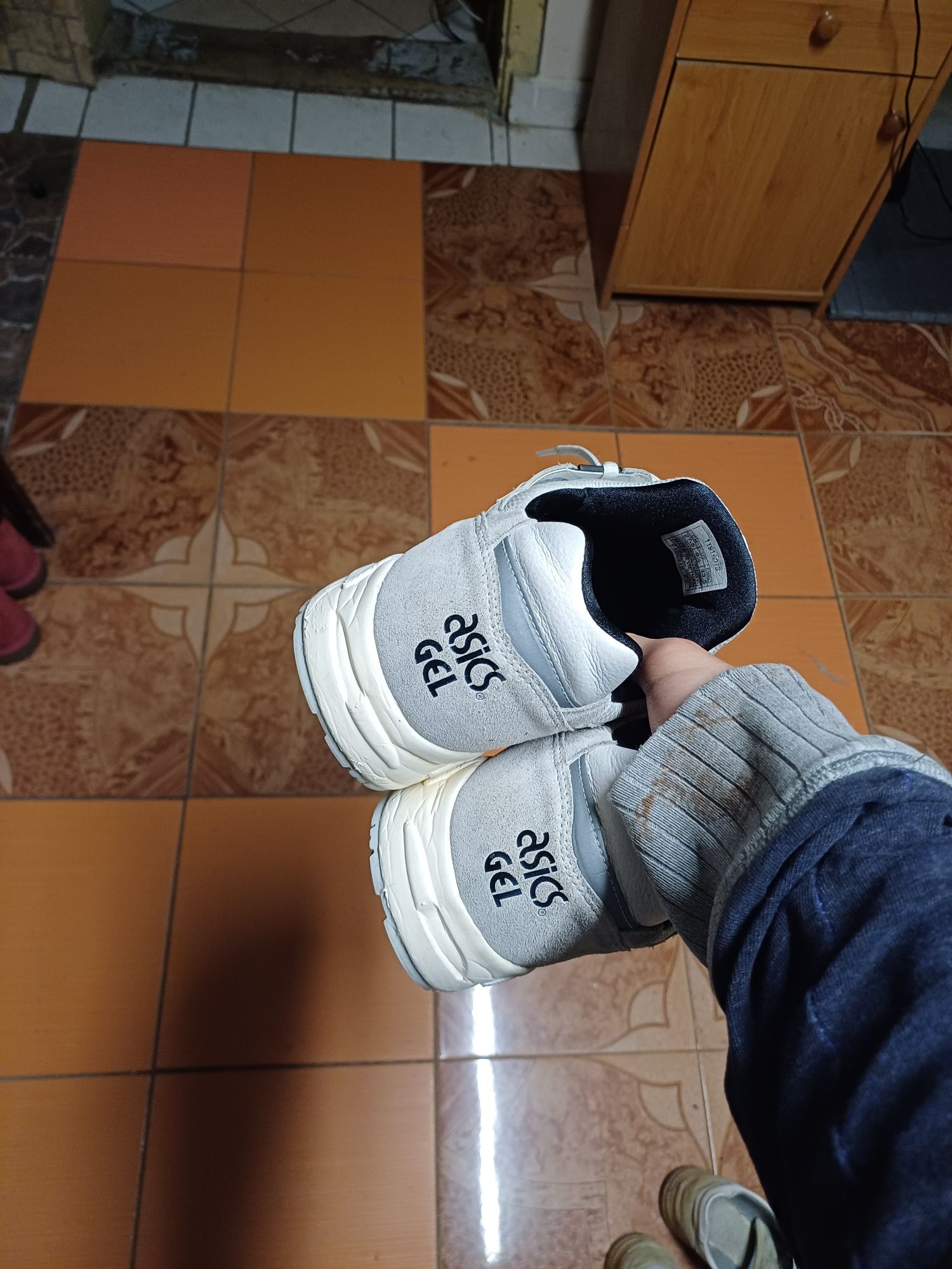 asics tiger gel 44