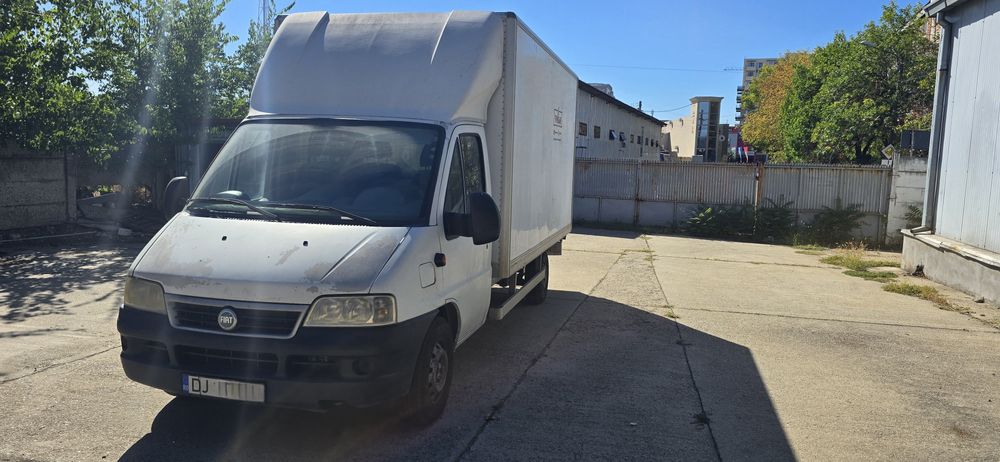 Fiat Ducato box cu lift