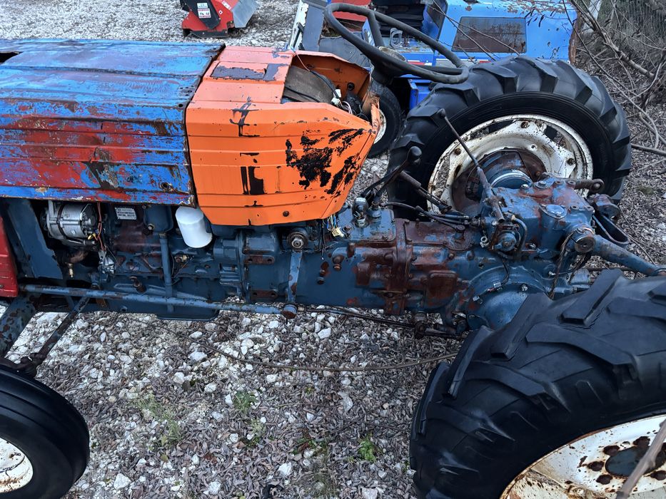 Piese tractor universal 445