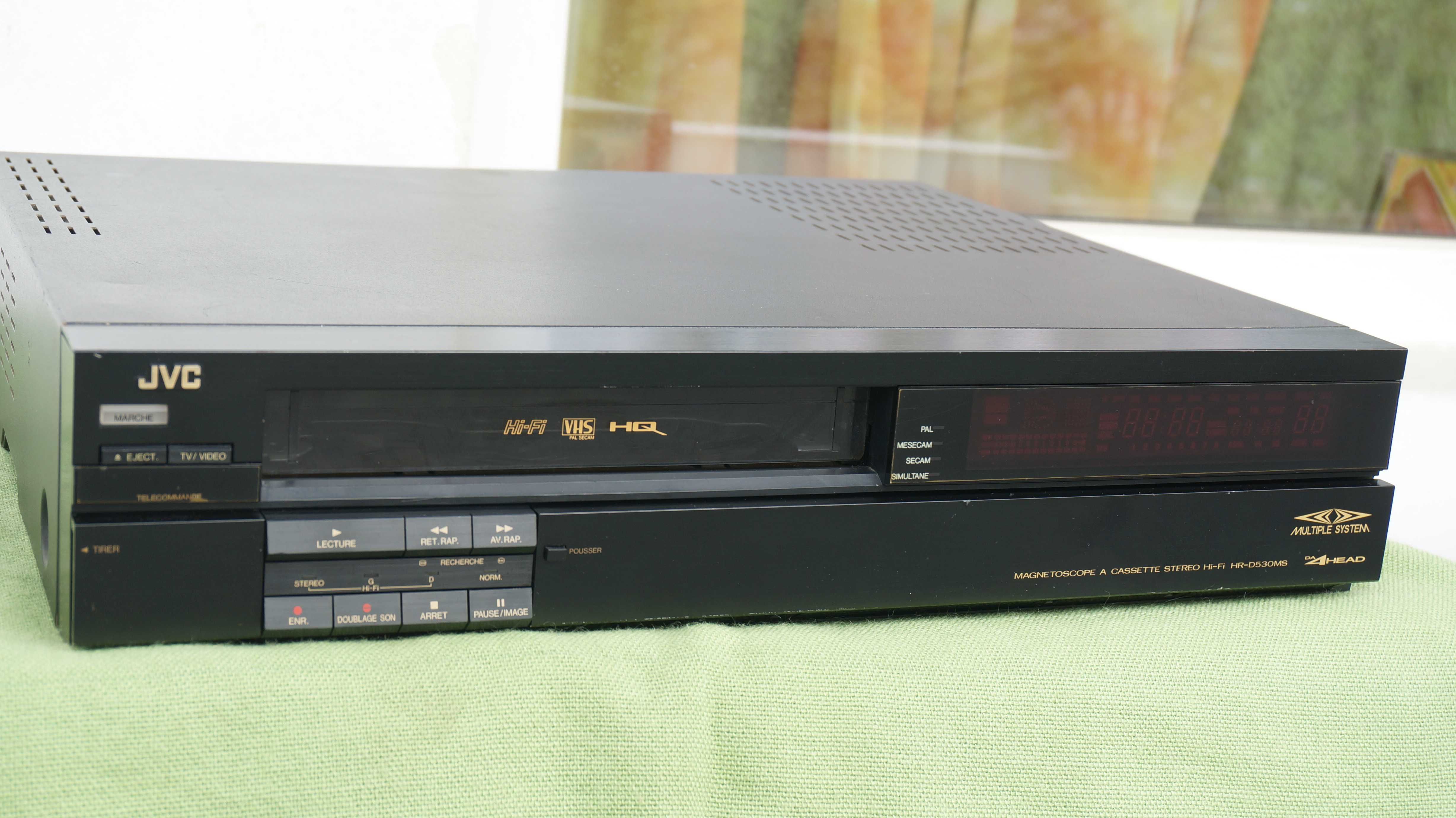 Video recorder VHS JVC model HR-D530 stereo Hi-Fi multisistem