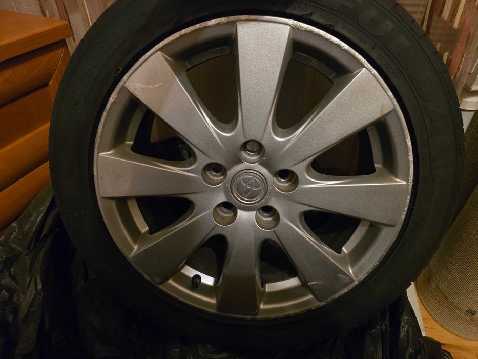 Лети джанти 17 цола Toyota