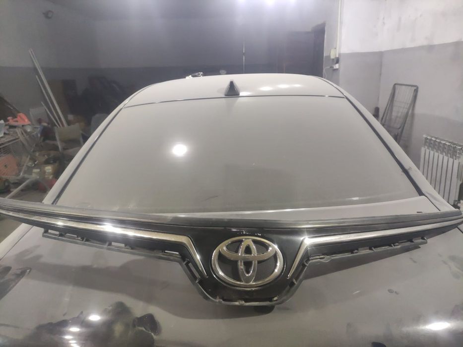 Решетка радиатора Tayota