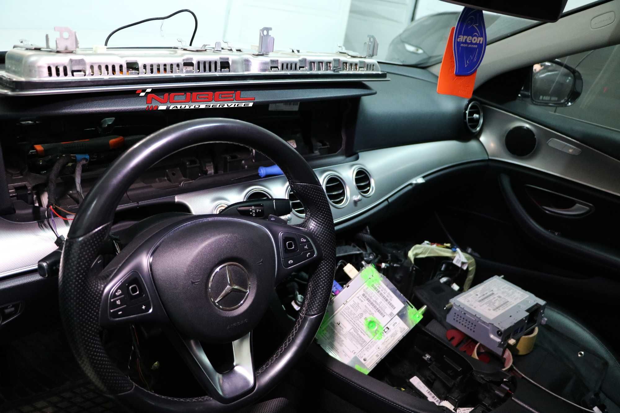 Retrofit ceas bord de la analog la display Range Rover Mercedes Benz