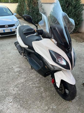 Scooter kimko 300