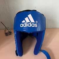 Синий шлем для бокса