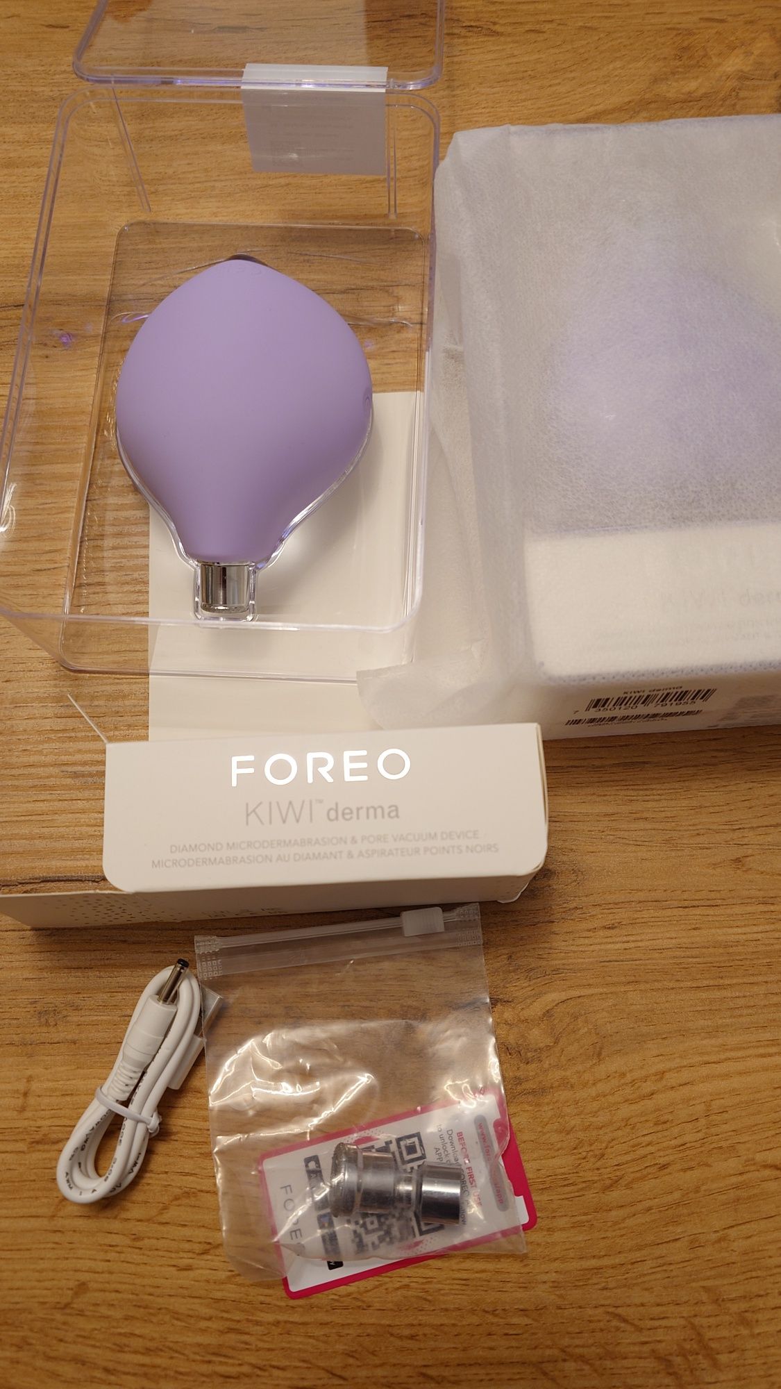 Чисто нов Foreo Kiwi Derma