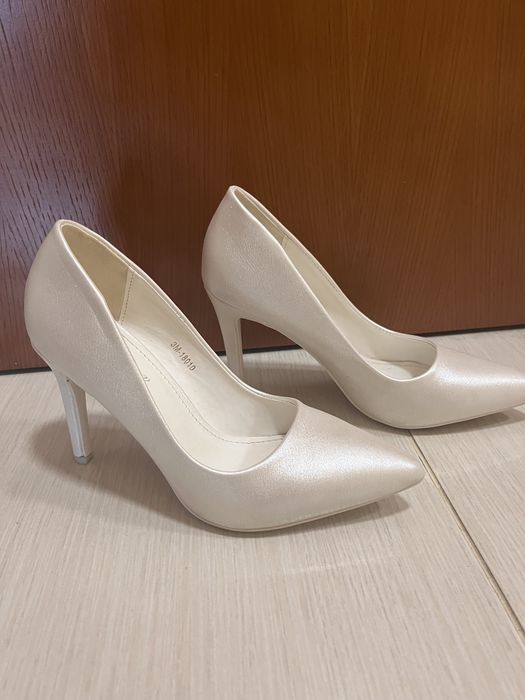 Официални обувки